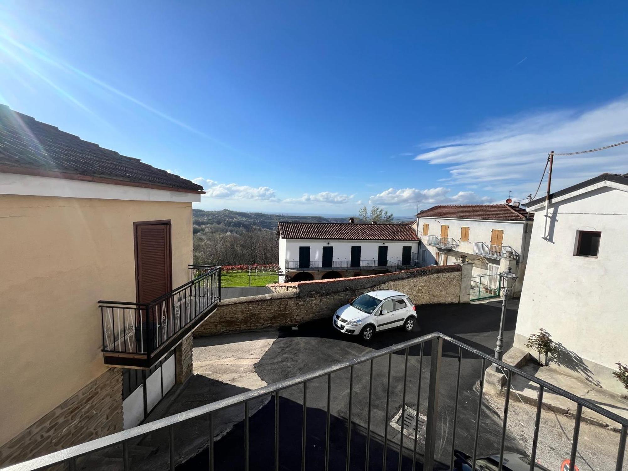 La Casa Di Margot - Alloggio Blu Murazzano  Luaran gambar