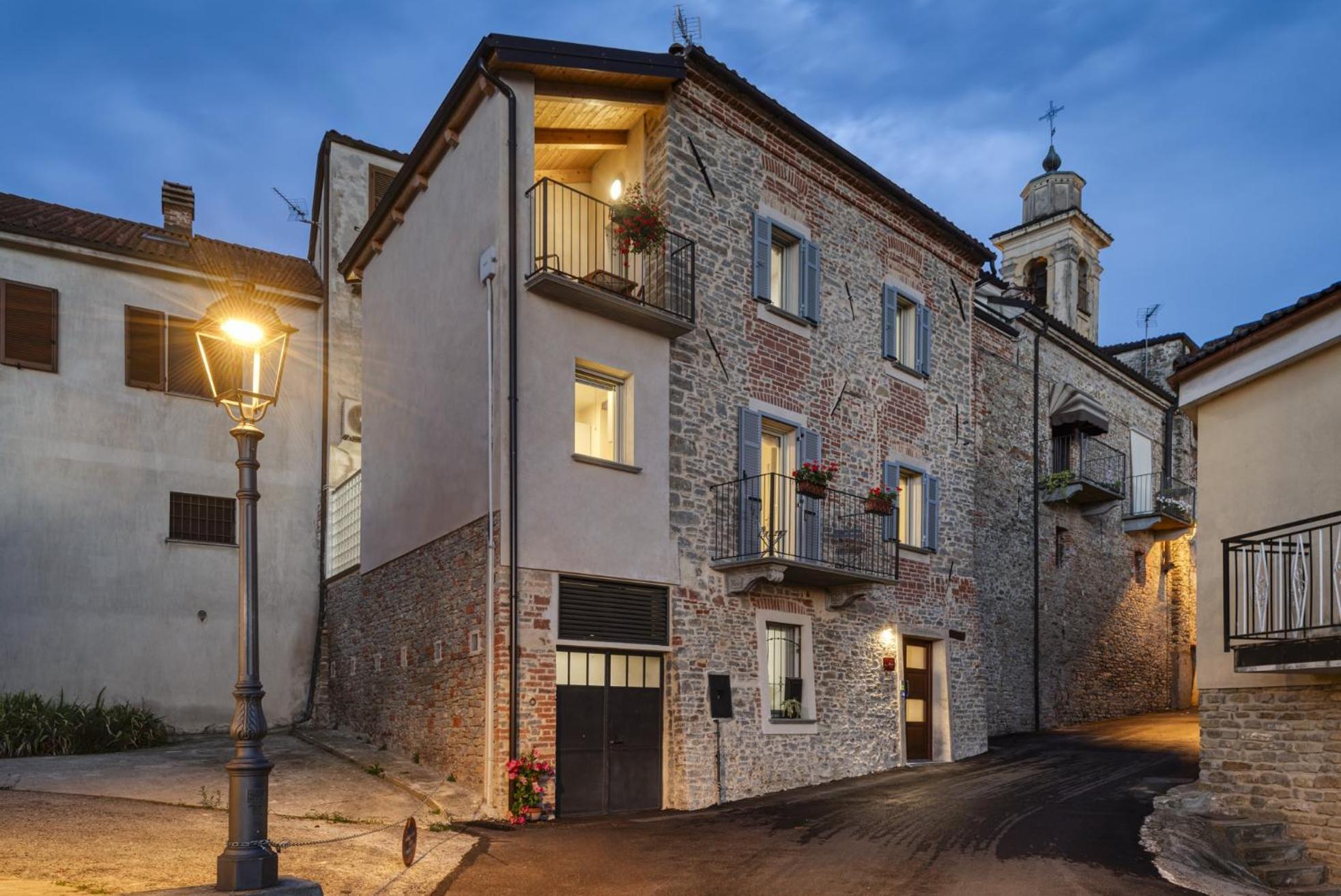 La Casa Di Margot - Alloggio Blu Murazzano  Luaran gambar